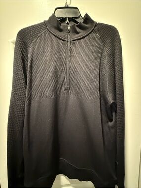 lululemon athletica Men's Black Half-Zip Textured Pullover